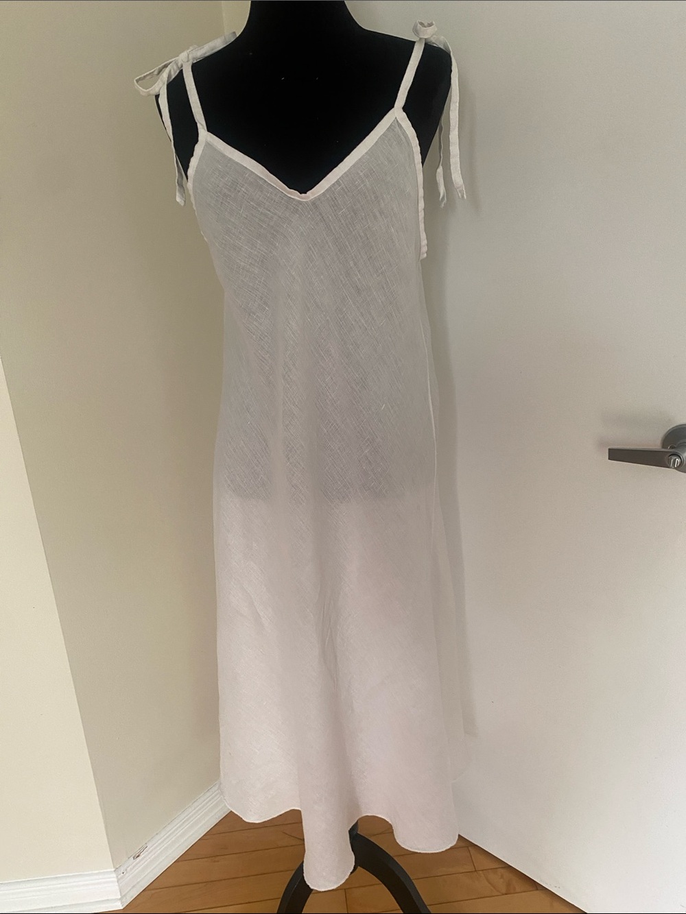 LINEN White Slip-Dress frm Positano Italy 
 with Tie-Shoulder Size Medium